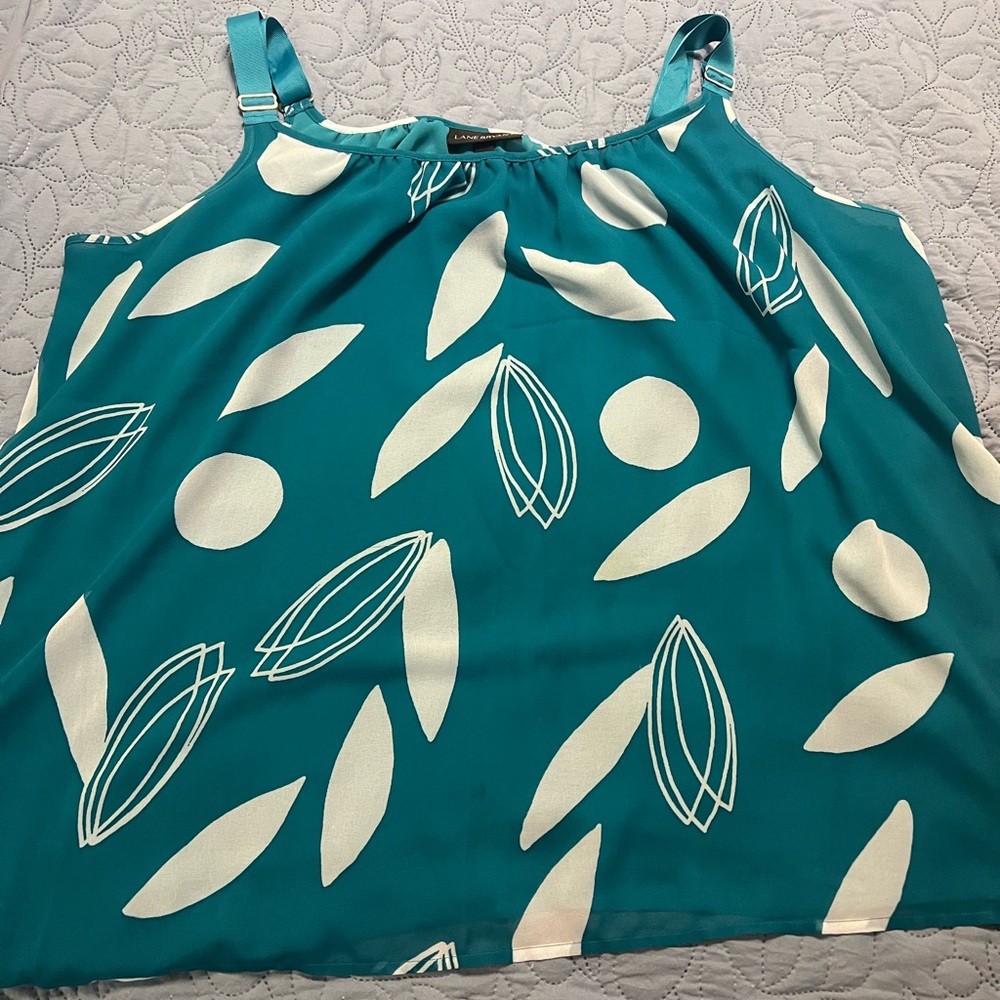 Plus size Lane Bryant Teal and White Leaf Pattern cami